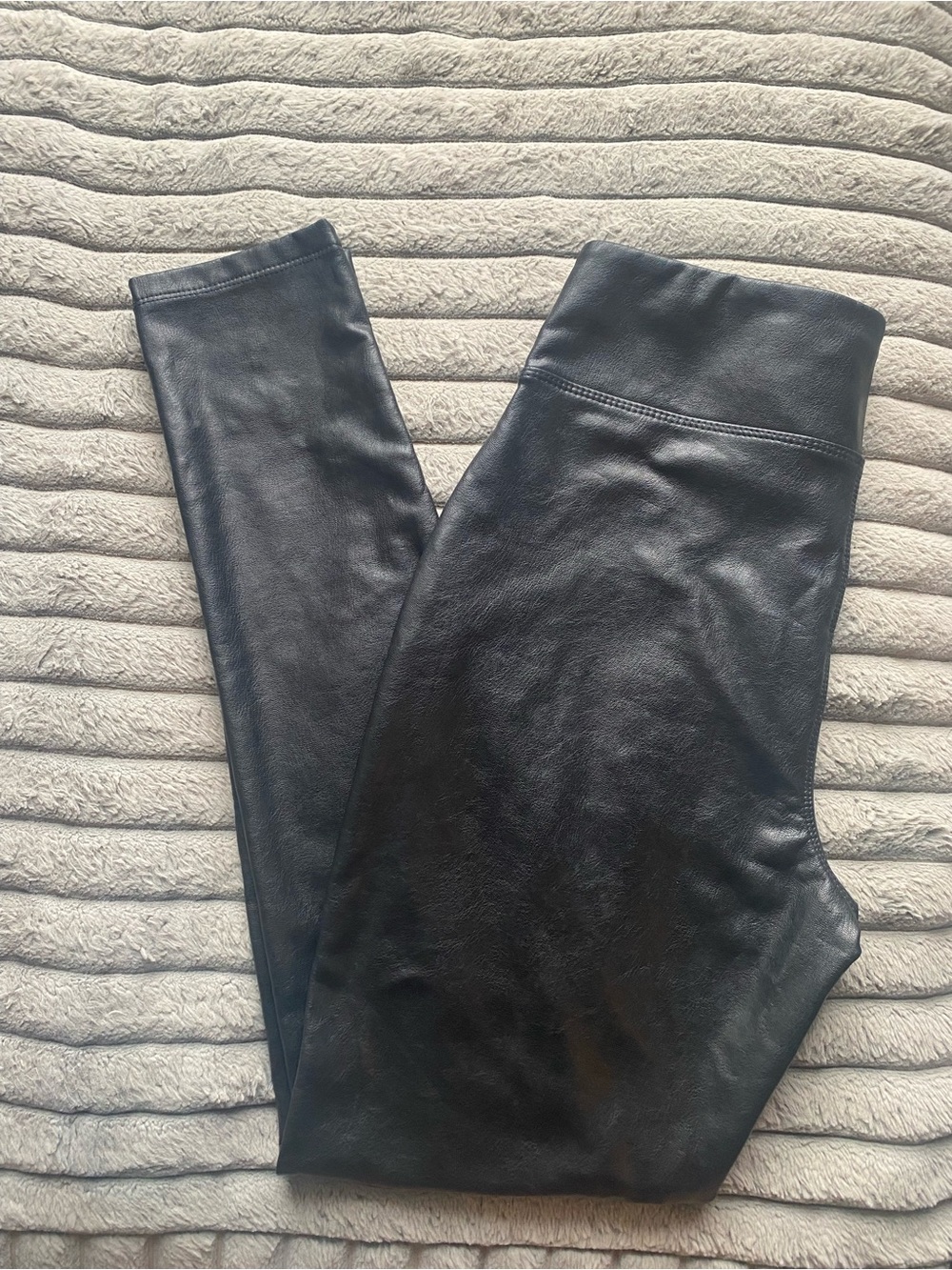 BBJ Los Angeles Faux Leather Leggings Black Size Medium